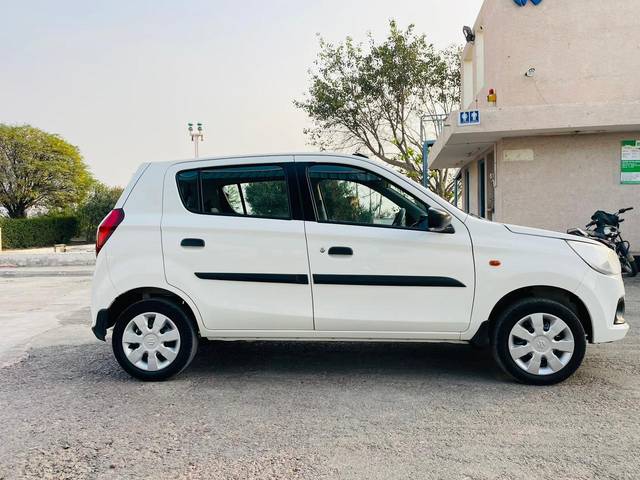 https://images10.gaadi.com/usedcar_image/4235184/original/ae55e8f5622ce54be370c2d7dc0f3822.jpg?imwidth=6401