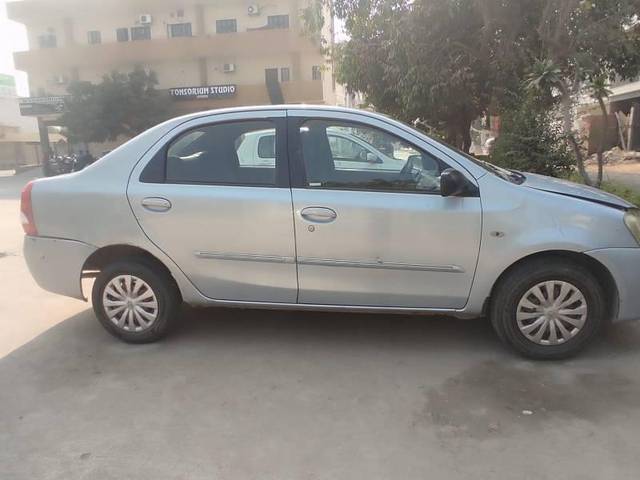 https://images10.gaadi.com/usedcar_image/4235191/original/processed_370b0af5-9ca0-4976-a227-0dd3c4e714a5.jpg?imwidth=6400