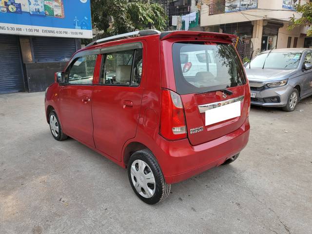 https://images10.gaadi.com/usedcar_image/4235217/original/processed_74e785a93052b974086283cb619afcd2.jpg?imwidth=6402