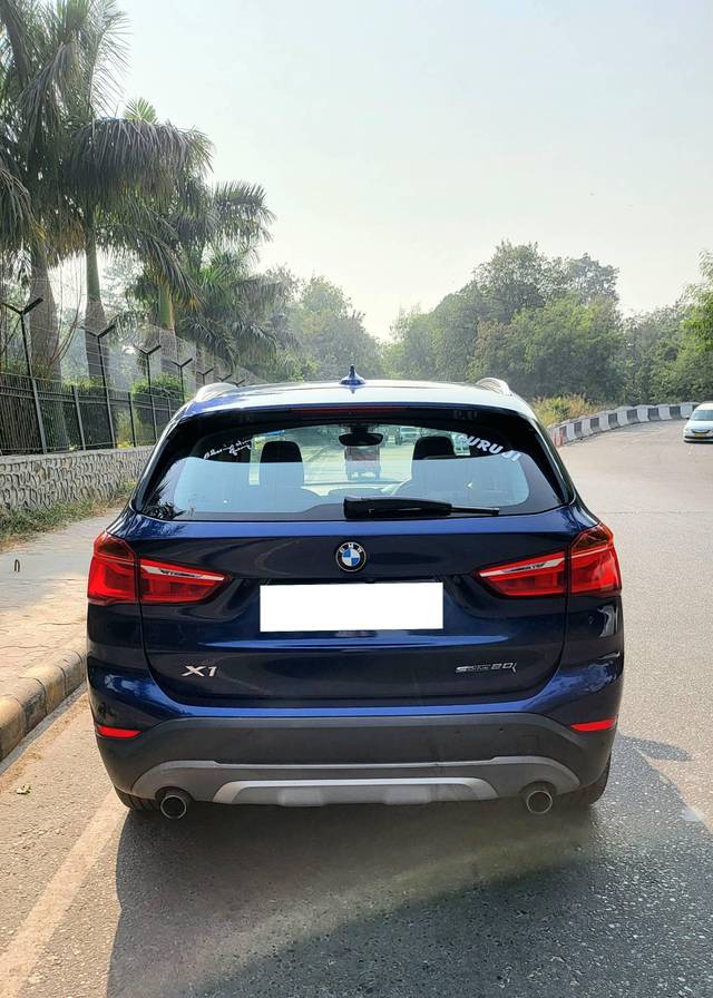 https://images10.gaadi.com/usedcar_image/4235224/original/processed_829246c1e16bd757cd66754c43f3259a.jpg?imwidth=6401