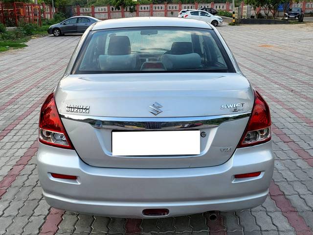 https://images10.gaadi.com/usedcar_image/4235226/original/processed_7ead512bdae235476f6572f812fdbe95.jpg?imwidth=6402