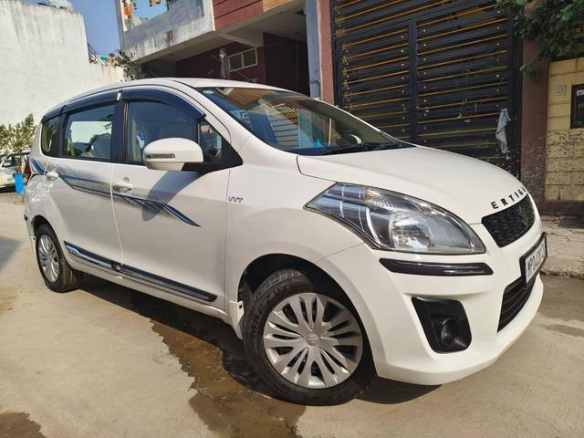 https://images10.gaadi.com/usedcar_image/4235250/original/processed_42d99c7ea976ca64c25fcbf85c20f9a5.jpg?imwidth=6400