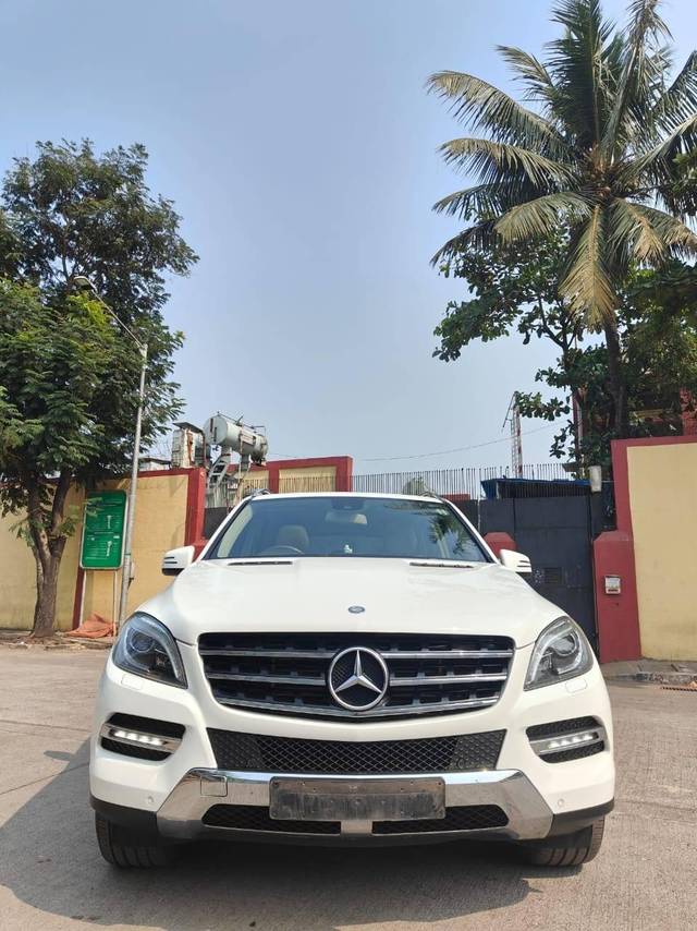 https://images10.gaadi.com/usedcar_image/4235340/original/processed_9087f2b288adcba78846546d80c8c618.jpg?imwidth=6400