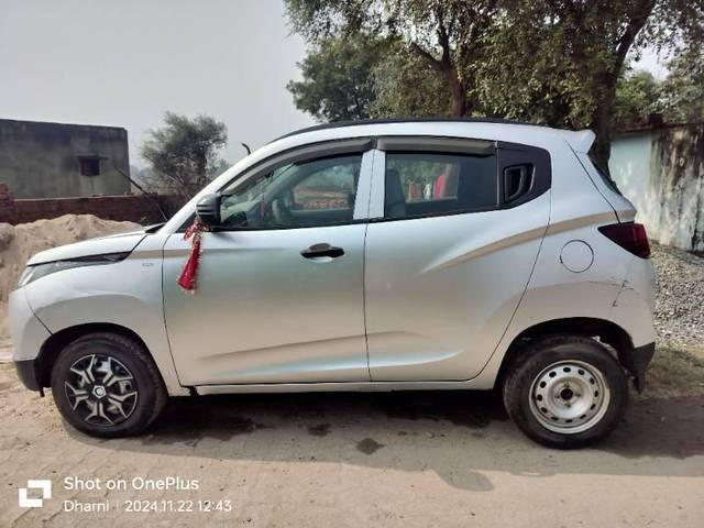 https://images10.gaadi.com/usedcar_image/4235345/original/processed_5258ed89-3e42-4ce6-8a3f-d26f3888d1f5.jpg?imwidth=6401