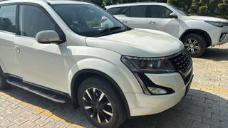 Mahindra XUV500 Mahindra XUV500 W11 AT BSIV