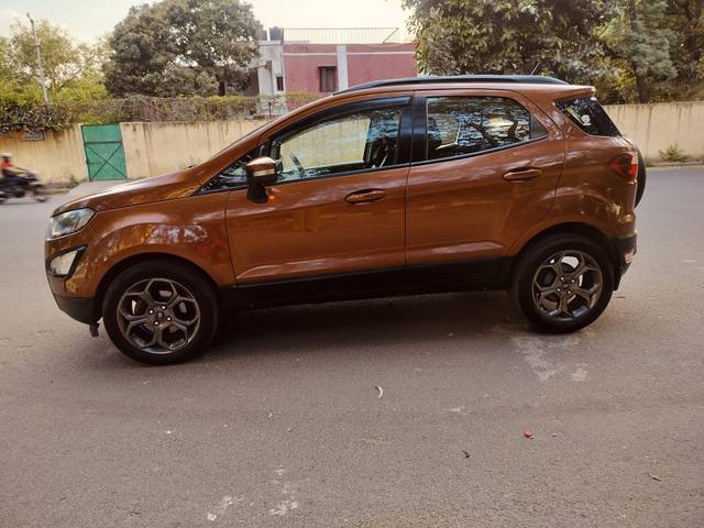 https://images10.gaadi.com/usedcar_image/4235399/original/5b2b834e42ef242bfe00663b7865ec35.jpeg?imwidth=6402