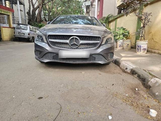 https://images10.gaadi.com/usedcar_image/4235417/original/0b2a00b714899919f29112647a9860ff.jpeg?imwidth=6400