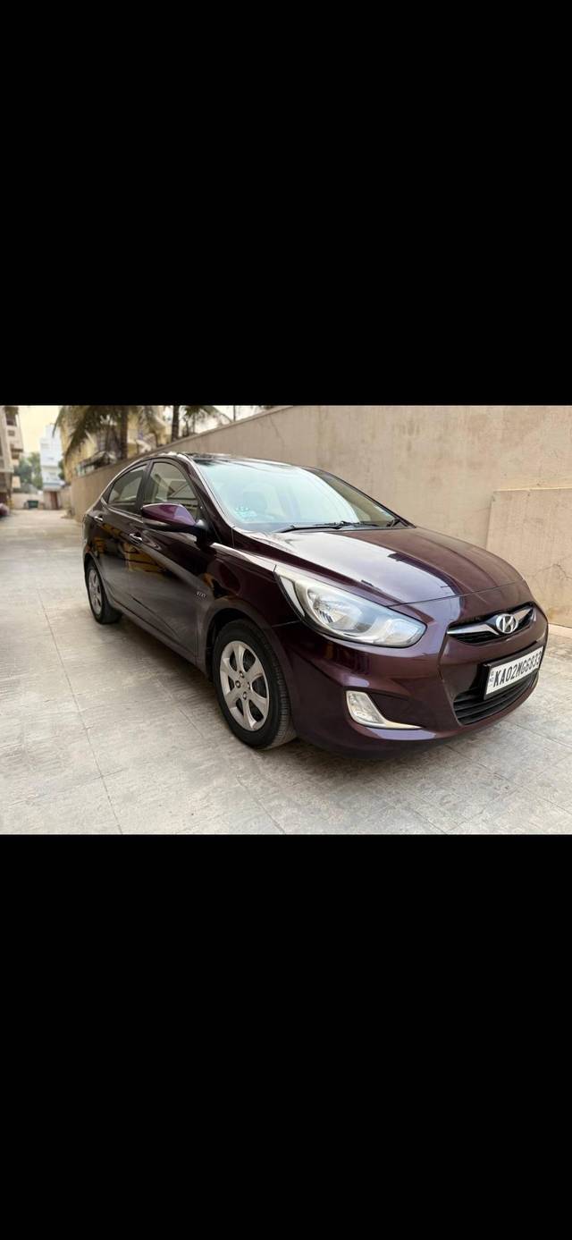 https://images10.gaadi.com/usedcar_image/4235437/original/processed_dcf8a06ad8d004e6876eaa6721c6514d.jpg?imwidth=6402