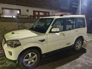 Mahindra Scorpio 2014-2022 Mahindra Scorpio BSIV