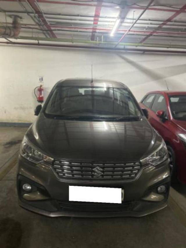 https://images10.gaadi.com/usedcar_image/4235500/original/7ba28fd65cbd20f5e6349f1c456e9b18.jpg?imwidth=6402