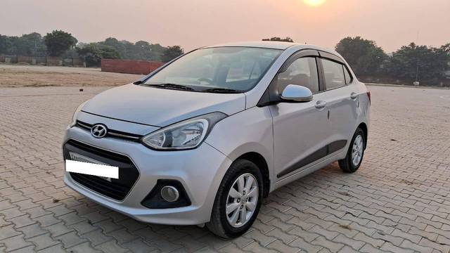 https://images10.gaadi.com/usedcar_image/4235519/original/processed_d770b5a574006363cfaa88fcb3979d69.jpg?imwidth=6400