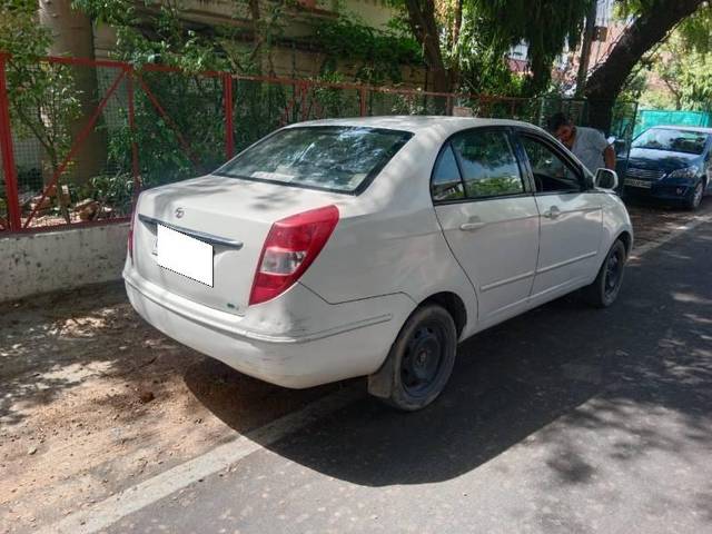 https://images10.gaadi.com/usedcar_image/4235570/original/processed_4863dba6-72bb-4f20-932e-f7730bb998b1.jpg?imwidth=6400