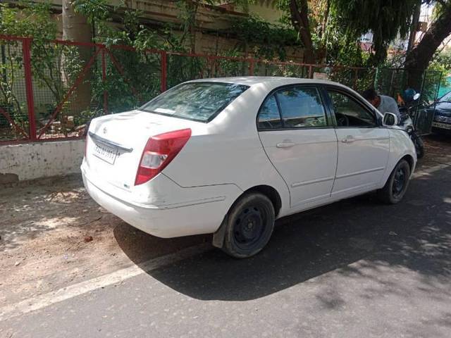 https://images10.gaadi.com/usedcar_image/4235570/original/processed_d0c7a627-fdfa-4f26-8fa2-6754f7fc4b27.jpg?imwidth=6402