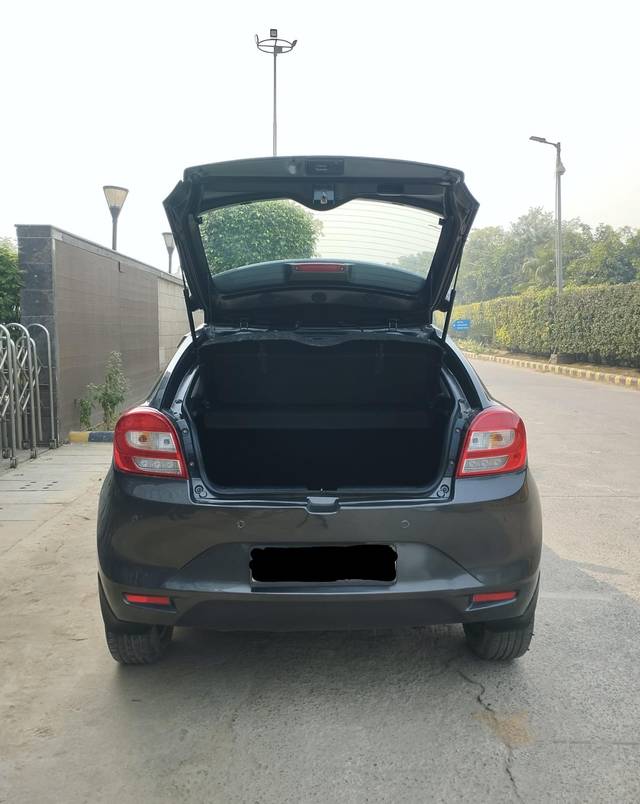 https://images10.gaadi.com/usedcar_image/4235589/original/4637f95222232c28b84b807497ca3e77.jpg?imwidth=6402