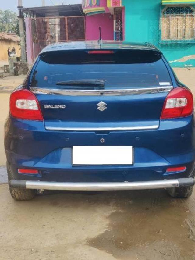 https://images10.gaadi.com/usedcar_image/4235601/original/processed_86eb6dbe-8320-4cc7-a937-81b1ef307257.jpg?imwidth=6402