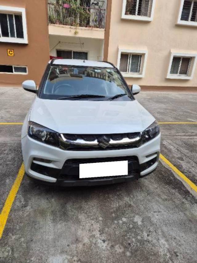 https://images10.gaadi.com/usedcar_image/4235760/original/processed_ebd43b67-6405-46b3-91dc-42ccb07945ba.jpg?imwidth=6400