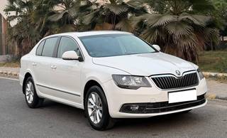 Skoda Superb 2013-2015 Skoda Superb Elegance 1.8 TSI AT