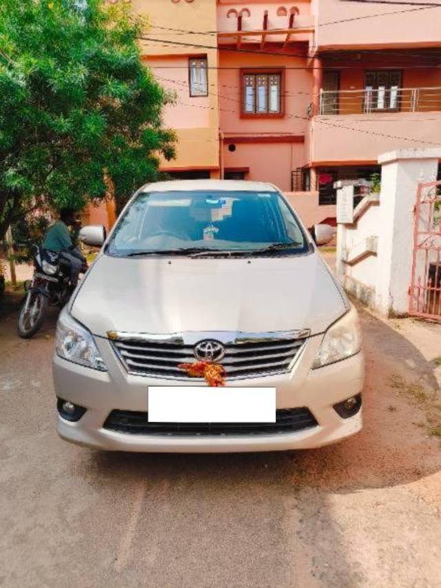 https://images10.gaadi.com/usedcar_image/4235885/original/processed_172487a7-d334-452c-9c6d-e0818d583eb1.jpg?imwidth=6402