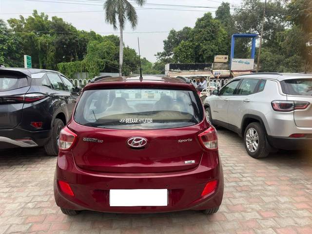 https://images10.gaadi.com/usedcar_image/4235972/original/processed_81d2dc6963f0e5a153c68756b7539319.jpg?imwidth=6401