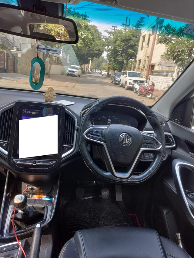 Second-hand 2020 MG Hector Sharp Diesel Dualtone for sale in Indore-5