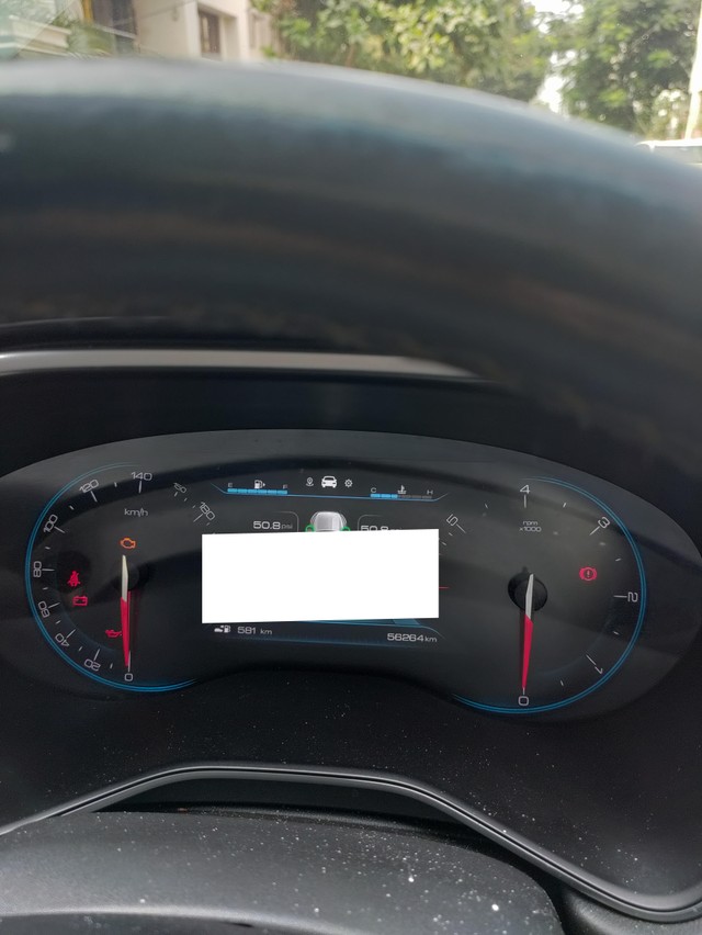 Second-hand 2020 MG Hector Sharp Diesel Dualtone for sale in Indore-4