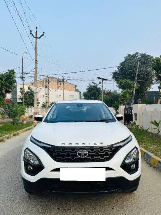 https://images10.gaadi.com/usedcar_image/4236081/original/processed_0e8b4712-ce69-4cfc-99ec-06ec20e5a425.jpeg?imwidth=6402