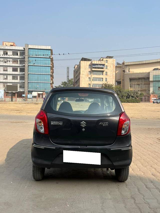 https://images10.gaadi.com/usedcar_image/4236087/original/processed_e5fee9fe37046a92e8904282a84b4227.jpg?imwidth=6402