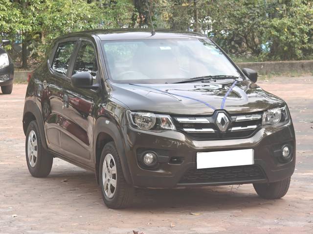 https://images10.gaadi.com/usedcar_image/4236153/original/processed_e73bcb36dab6a36cd06baac6a57aa578.jpg?imwidth=6400