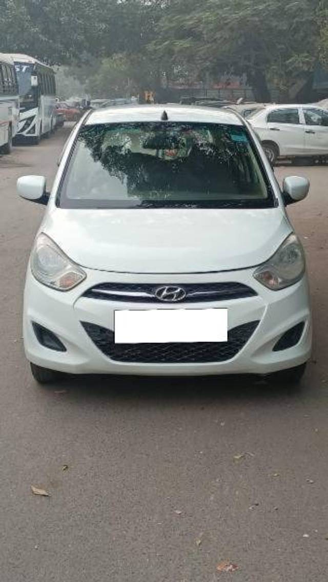 https://images10.gaadi.com/usedcar_image/4236195/original/58990be8fcb0130cf811a71cc89ee64e.jpg?imwidth=6400