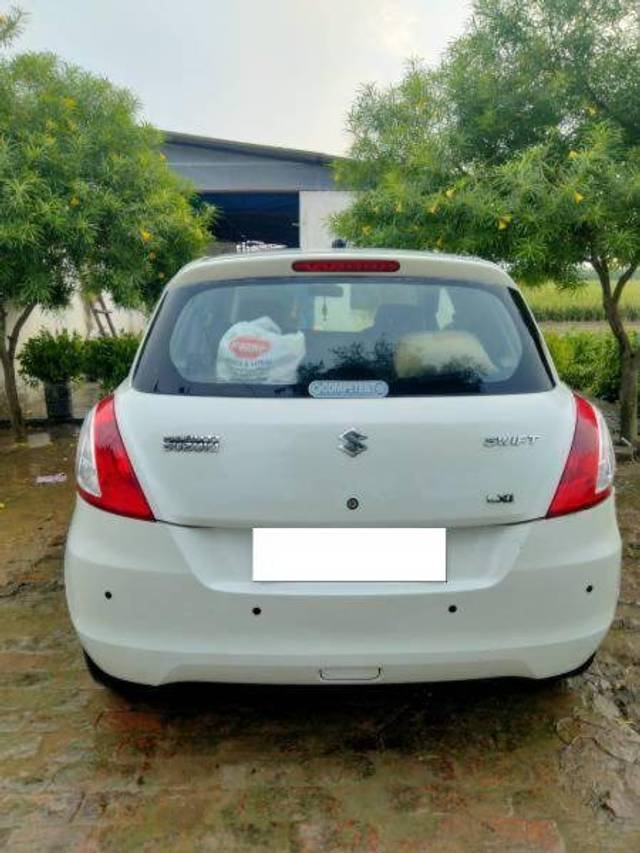 https://images10.gaadi.com/usedcar_image/4236241/original/adf97edfc8a8fbc545d766621ce4c01f.jpg?imwidth=6401