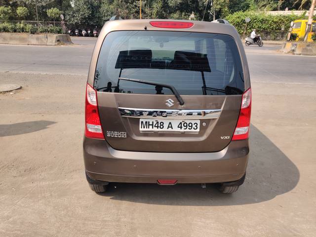 https://images10.gaadi.com/usedcar_image/4236388/original/53963222e021d6879942f2d1478499e2.jpg?imwidth=6401