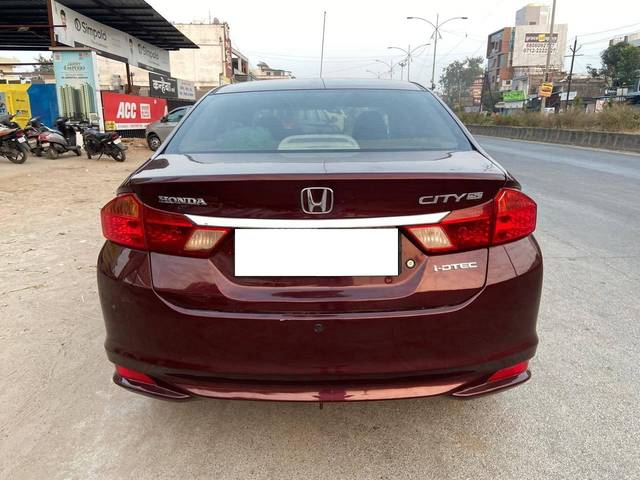 https://images10.gaadi.com/usedcar_image/4236401/original/processed_388235dab0f48ec1b1e5ef29a8248454.jpg?imwidth=6401