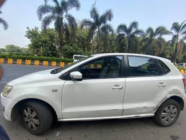 https://images10.gaadi.com/usedcar_image/4236408/original/1544a47678758c545c9c8faa2a16fafb.jpeg?imwidth=6402