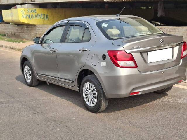 https://images10.gaadi.com/usedcar_image/4236456/original/processed_31713df641566e4cc37f4e921ae49ce6.jpg?imwidth=6402