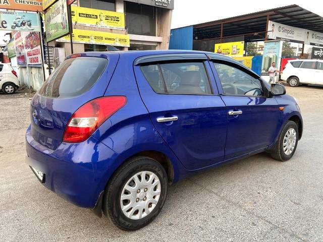 https://images10.gaadi.com/usedcar_image/4236457/original/processed_c4017acfcccc25ba0101285bc76656ad.jpg?imwidth=6401