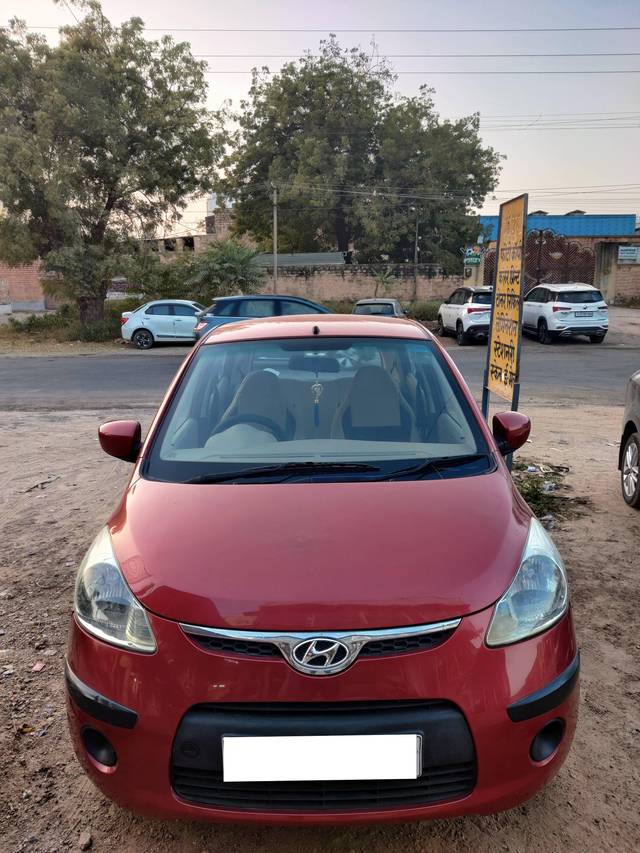 https://images10.gaadi.com/usedcar_image/4236627/original/processed_8cbbaa6d16af782f8a7da4affa2b9364.jpg?imwidth=6402