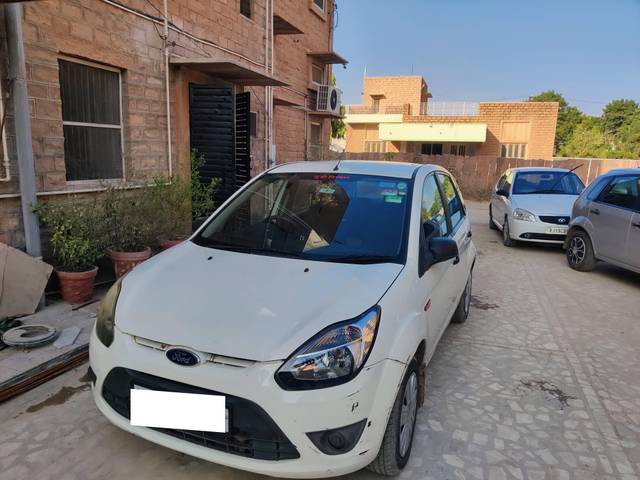 https://images10.gaadi.com/usedcar_image/4236628/original/processed_94955c8f8db7d7195d50fa61b32595eb.jpg?imwidth=6402