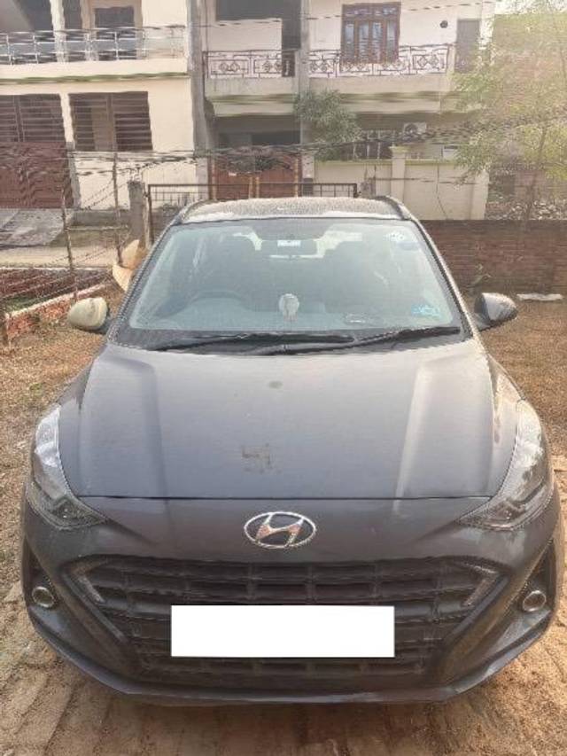 https://images10.gaadi.com/usedcar_image/4236650/original/processed_795571a9-5de2-4063-87ab-62244ff9b6ff.jpg?imwidth=6400