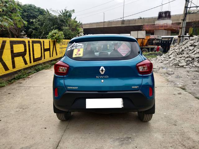 https://images10.gaadi.com/usedcar_image/4236755/original/processed_d92afd084da067f98281aec2b8756580.jpg?imwidth=6401