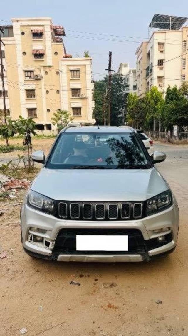 https://images10.gaadi.com/usedcar_image/4236803/original/processed_fb8f36d3-7dfe-4996-acb5-bbeb2d07ab2d.jpg?imwidth=6402