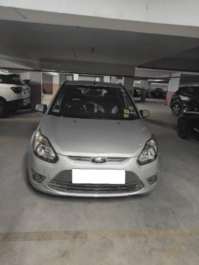 https://images10.gaadi.com/usedcar_image/4236872/original/processed_ebfd81e7-ca83-4b69-a292-d67634a22224.jpg?imwidth=6400