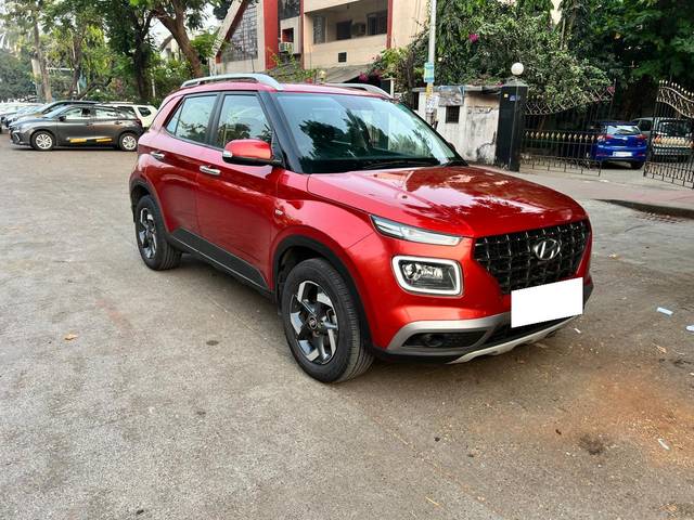 https://images10.gaadi.com/usedcar_image/4236893/original/processed_ca26aeb8605f3c8a1d03b80b231838ca.jpg?imwidth=6400