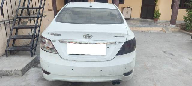 https://images10.gaadi.com/usedcar_image/4236968/original/e24494e7fad49d1122130cb94e104170.jpg?imwidth=6401