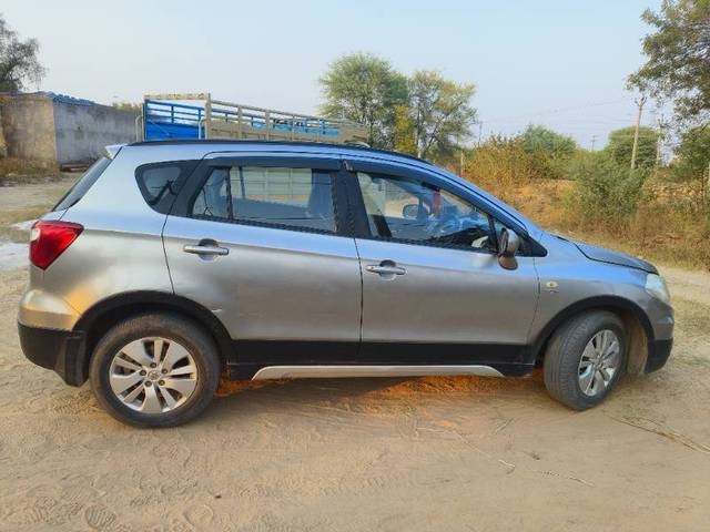 https://images10.gaadi.com/usedcar_image/4236969/original/fa798b378ba233c1e77757d133163013.jpg?imwidth=6402