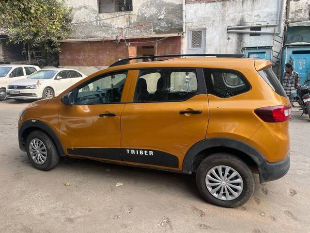 https://images10.gaadi.com/usedcar_image/4236972/original/76503003d518ab109c3a2b2cc943b6c3.jpg?imwidth=6402