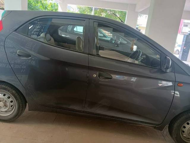 https://images10.gaadi.com/usedcar_image/4237006/original/5946f075f648f75287646e138dfc6565.jpg?imwidth=6402