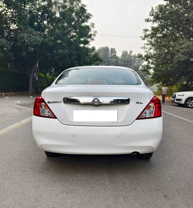 https://images10.gaadi.com/usedcar_image/4237034/original/processed_c88c2d8a44cb0b12ce55d75c6be86ed8.jpg?imwidth=6402