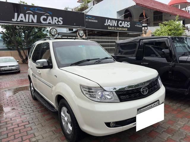 https://images10.gaadi.com/usedcar_image/4237136/original/processed_cce080da6f5720e152a92d7aebe4f708.jpg?imwidth=6400