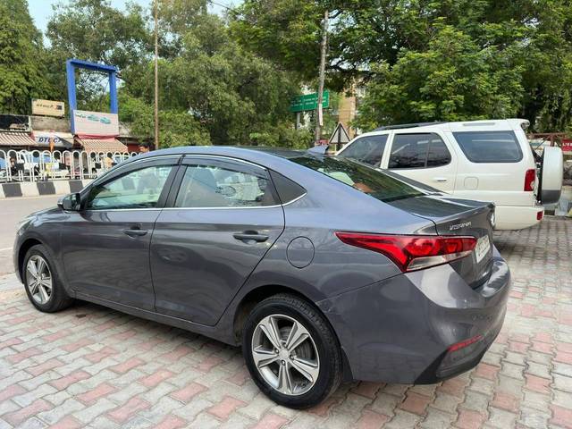 https://images10.gaadi.com/usedcar_image/4237141/original/processed_4fa66ea7bd0363057e7e0c331d9f75ce.jpg?imwidth=6402