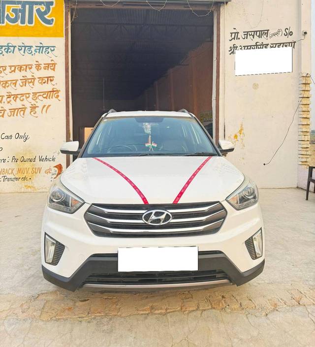 https://images10.gaadi.com/usedcar_image/4237164/original/processed_177e10f4f2d1854754c6b8ae388d7293.jpg?imwidth=6402